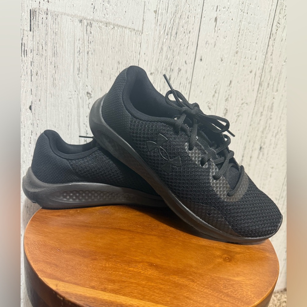 Under Armour Deluxe Foam NEW